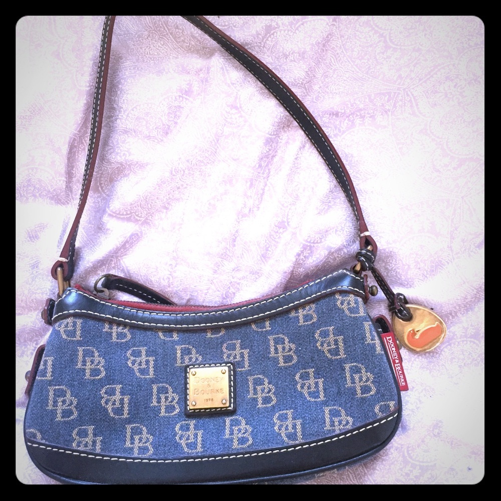 Dooney & Bourke purse